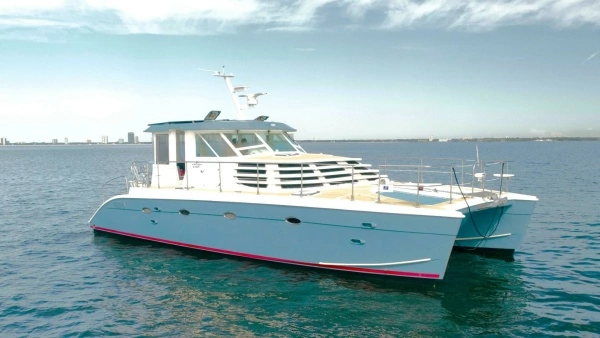 44-ft-Manta-2007-44 Power Cat-La De Dah Tampa Florida United States  yacht for sale
