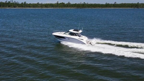 2022 Sea Ray 32