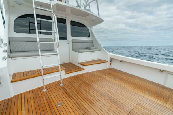 Viking 46 Billfish - Mezzanine and Cockpit