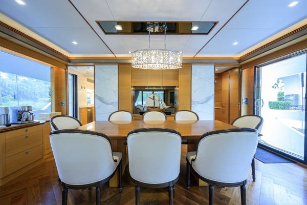 Midnight Moon 85ft Horizon Yacht For Sale