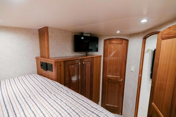 KICKBACK 74ft Viking Yacht For Sale