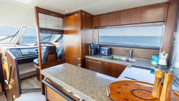 2011 Princess 64