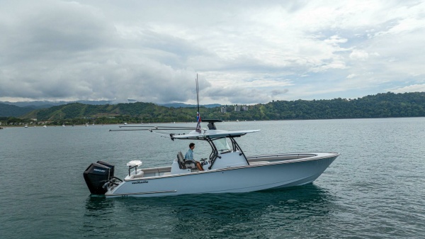 33ft Valhalla Boatworks Yacht For Sale