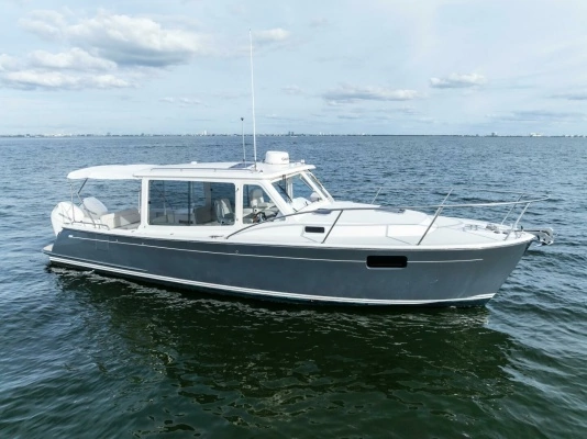 38-ft-MJM-2025-35-NEW MJM 35-Destin Florida United States yacht for sale