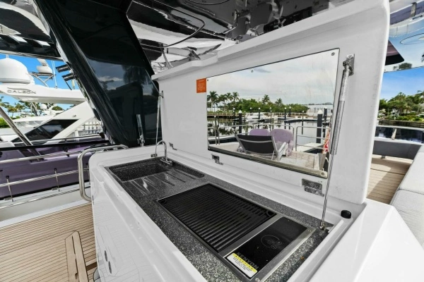2021 Sirena 64
