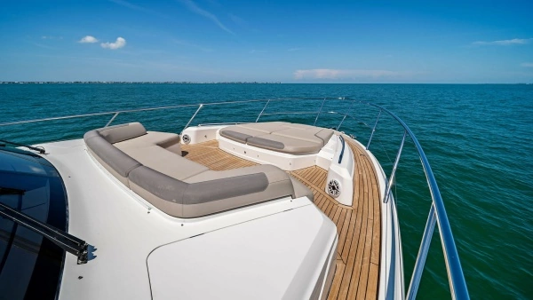 2019 Princess 65