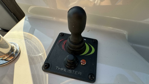 26ft Regal Yacht For Sale