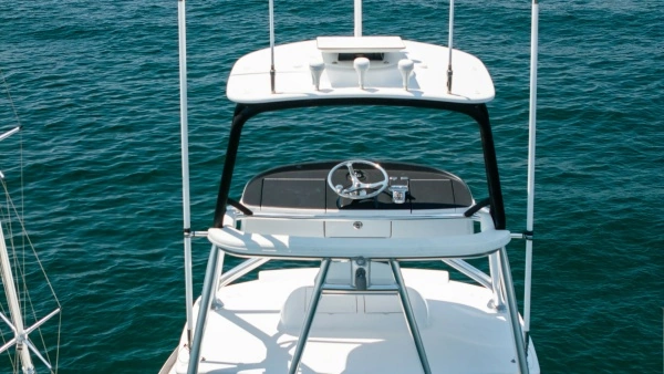 2021 Hatteras 65