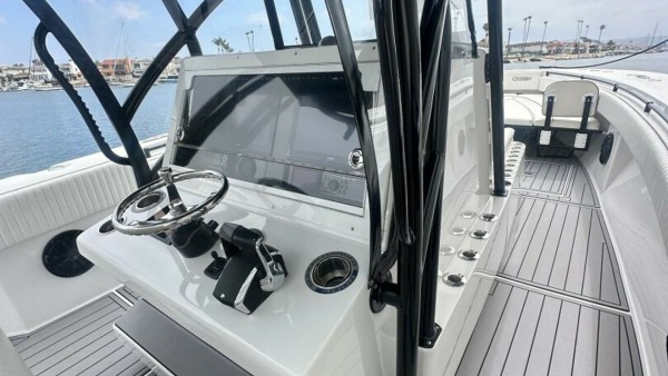 CHIRON39 39ft SeaHunter Yacht For Sale