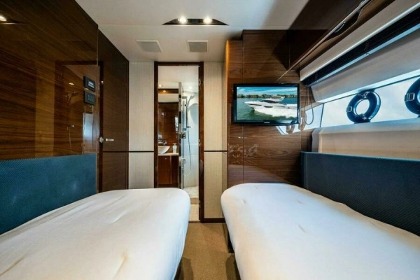 Princess S65 Yacht For Sale