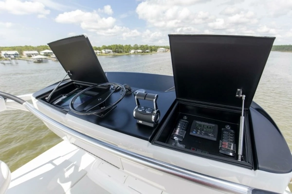 2016 Viking 92
