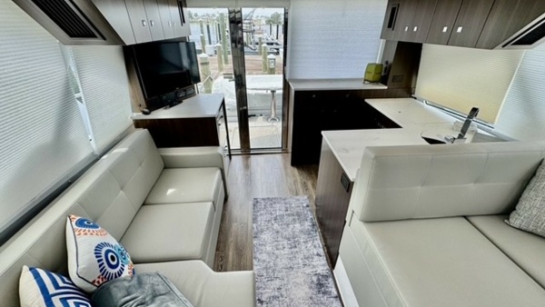 Past Time 50ft Cruisers Yachts Yacht For Sale