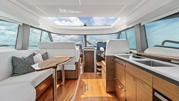 2025 Tiara Yachts 48