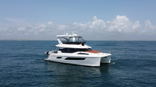 2021 Aquila 44