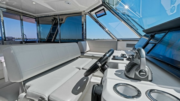 Remarkable I 54ft Aquila Yacht For Sale