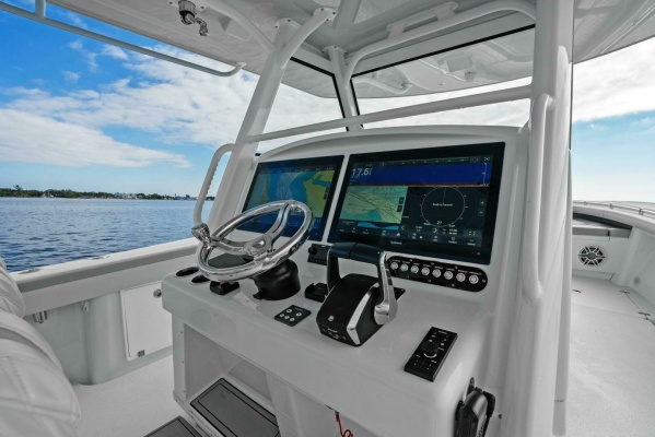 39ft Yellowfin Yacht For Sale