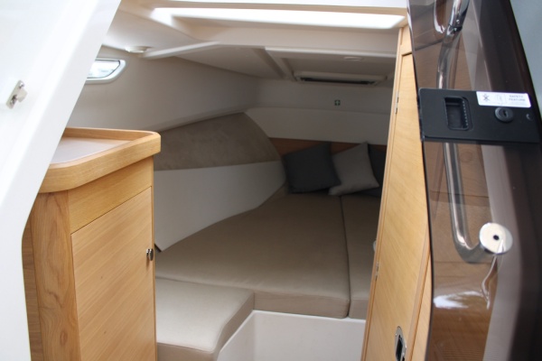 30ft Nimbus Yacht For Sale