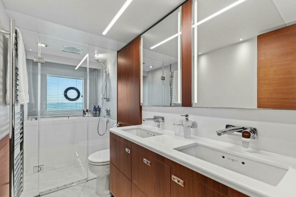 2018 Princess Y75 Motor Yacht