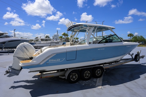 Boston Whaler 32 - Veronica