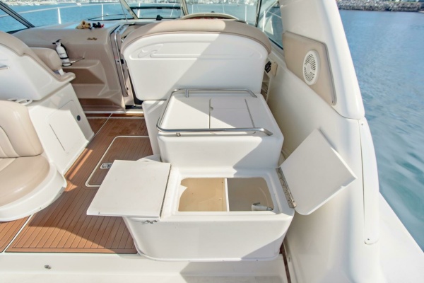SANDIE LEE 37ft Sea Ray Yacht For Sale