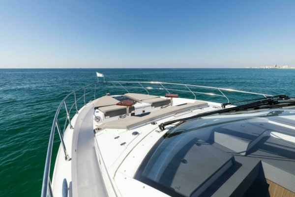 Miss Tracy Lane 60ft Cruisers Yachts Yacht For Sale