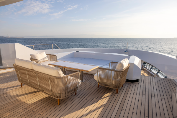 BEE EXPLORER 116ft Custom Yacht For Sale