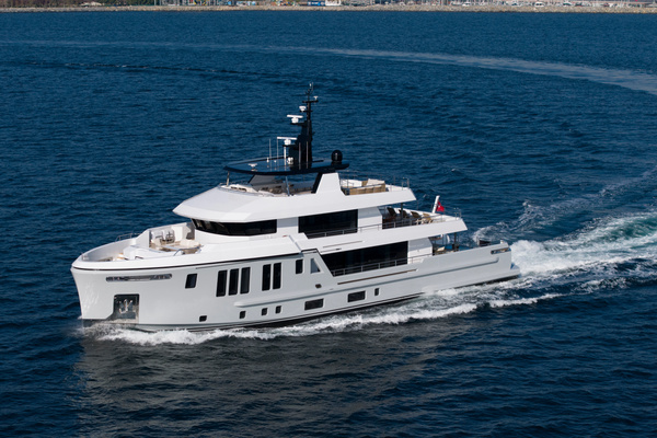 Photo of the 2025 Custom Art Shipyard "BEE EXPLORER"