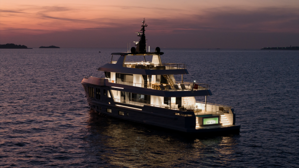 BEE EXPLORER 116ft Custom Yacht For Sale