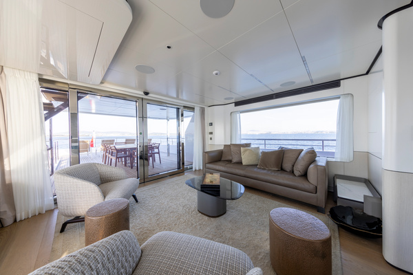 2025Custom 116 ft Art Shipyard   BEE EXPLORER