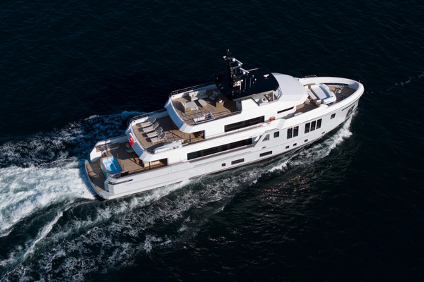 Photo of the 2025 Custom Art Shipyard "BEE EXPLORER"