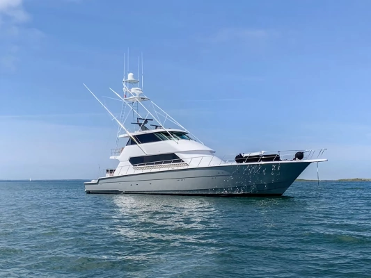 Hatteras - 82 Convertible
