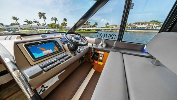 2015 Prestige 55