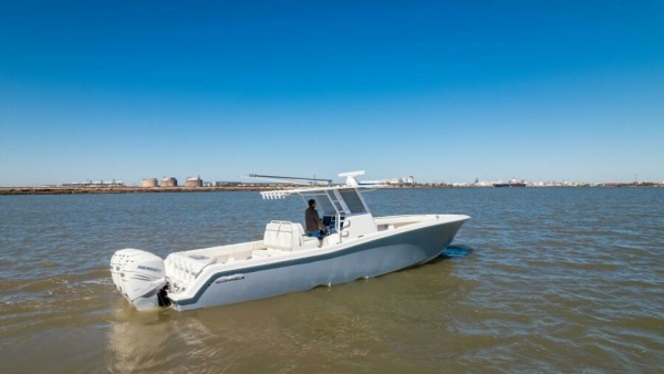 39ft Invincible Yacht For Sale