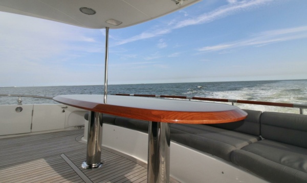 Kathleen 74ft Lazzara Yachts Yacht For Sale