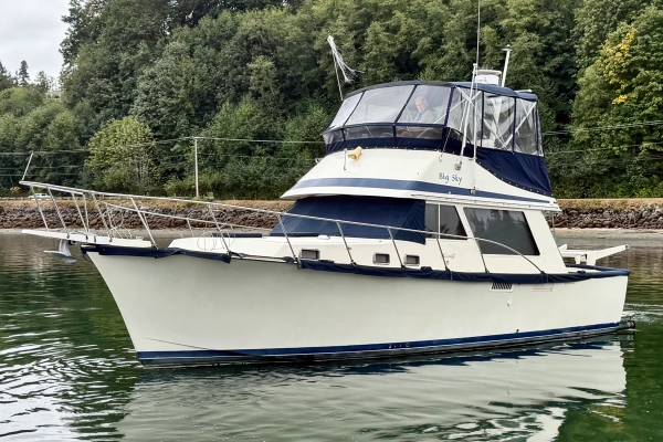 1982 Tollycraft 37 Sedan
