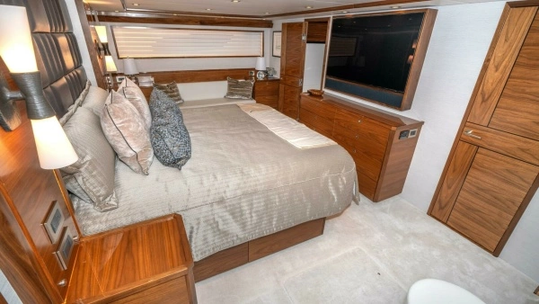 Viking 90C Yacht For Sale