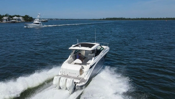 2022 Sea Ray 32