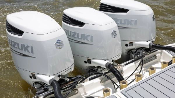 2005 Triton 34