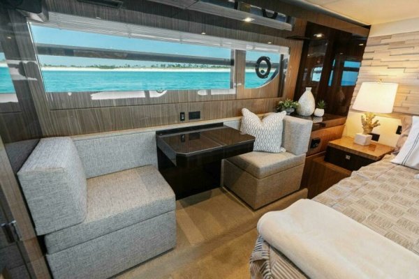 Miss Tracy Lane 60ft Cruisers Yachts Yacht For Sale