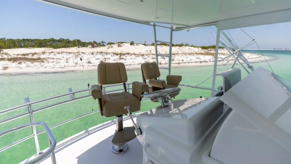2010 Hatteras 60