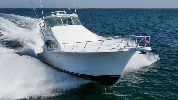 Hatteras 54 Convertible Yacht For Sale