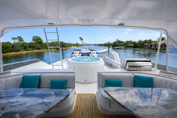 MAGIC 100ft Hatteras Yacht For Sale