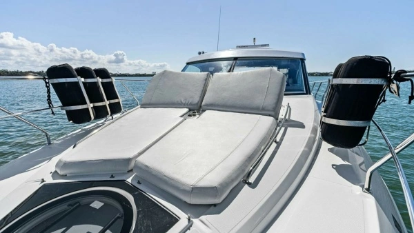 2019 Cruisers Yachts 45