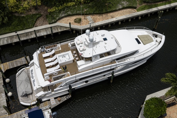 Midnight Moon 85ft Horizon Yacht For Sale