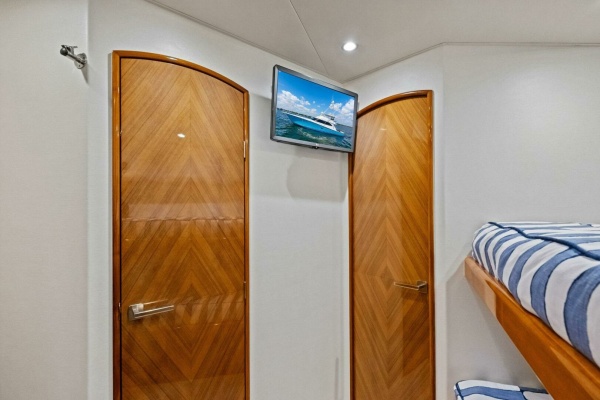 2012 82 Viking Convertible - Lady Di