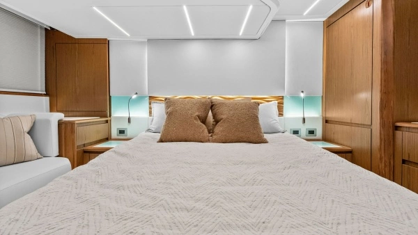 2025 Tiara Yachts 60