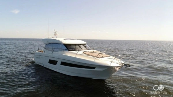 2018 Prestige 46