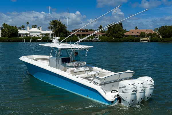 Bahama 41 - Exterior Profile