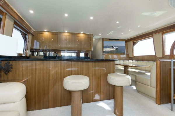 2007 Viking 64