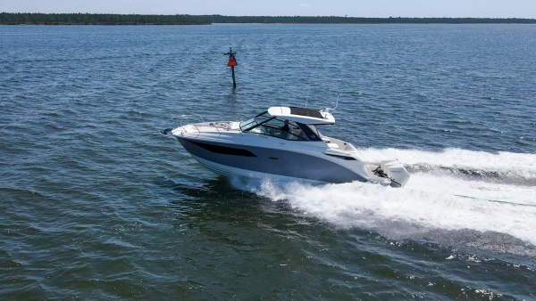 Raya Sunshine 32ft Sea Ray Yacht For Sale